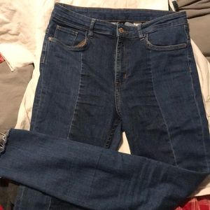 Two toned high waisted jeans!